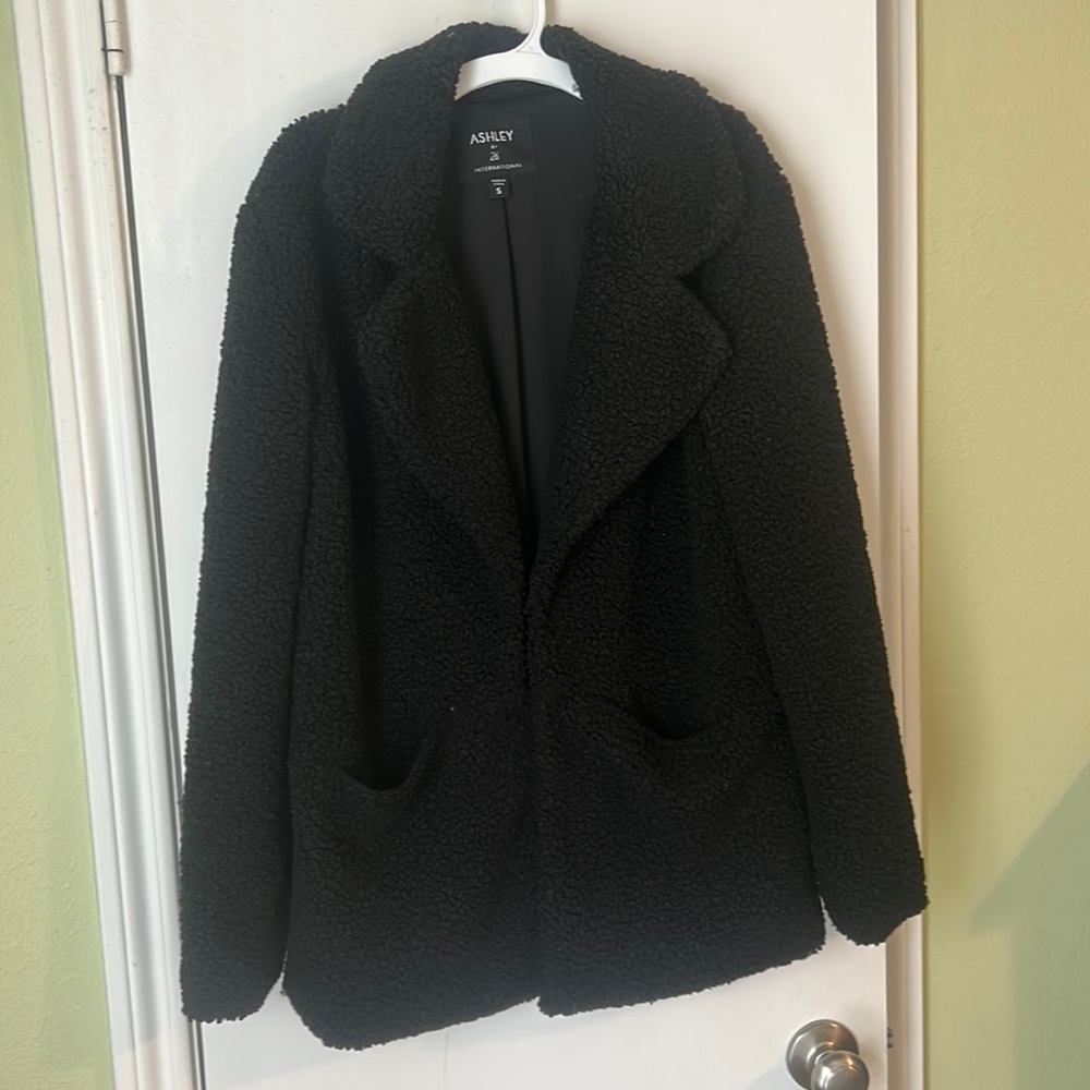 Perfect for winter and the holidays! Black fleece coat. Excellent condition